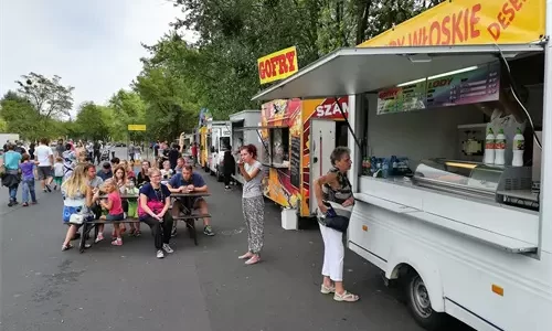 greenfistfoodtrailer (4)